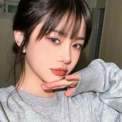 纯真小镇的夫人